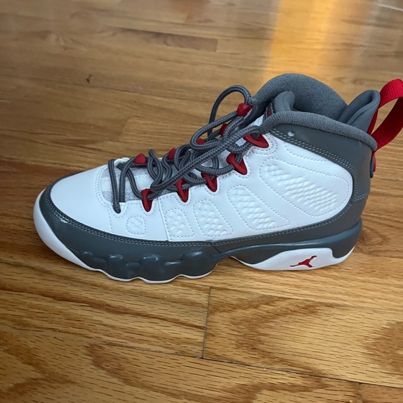 Nike Air Jordan 9 Retro Sneakers